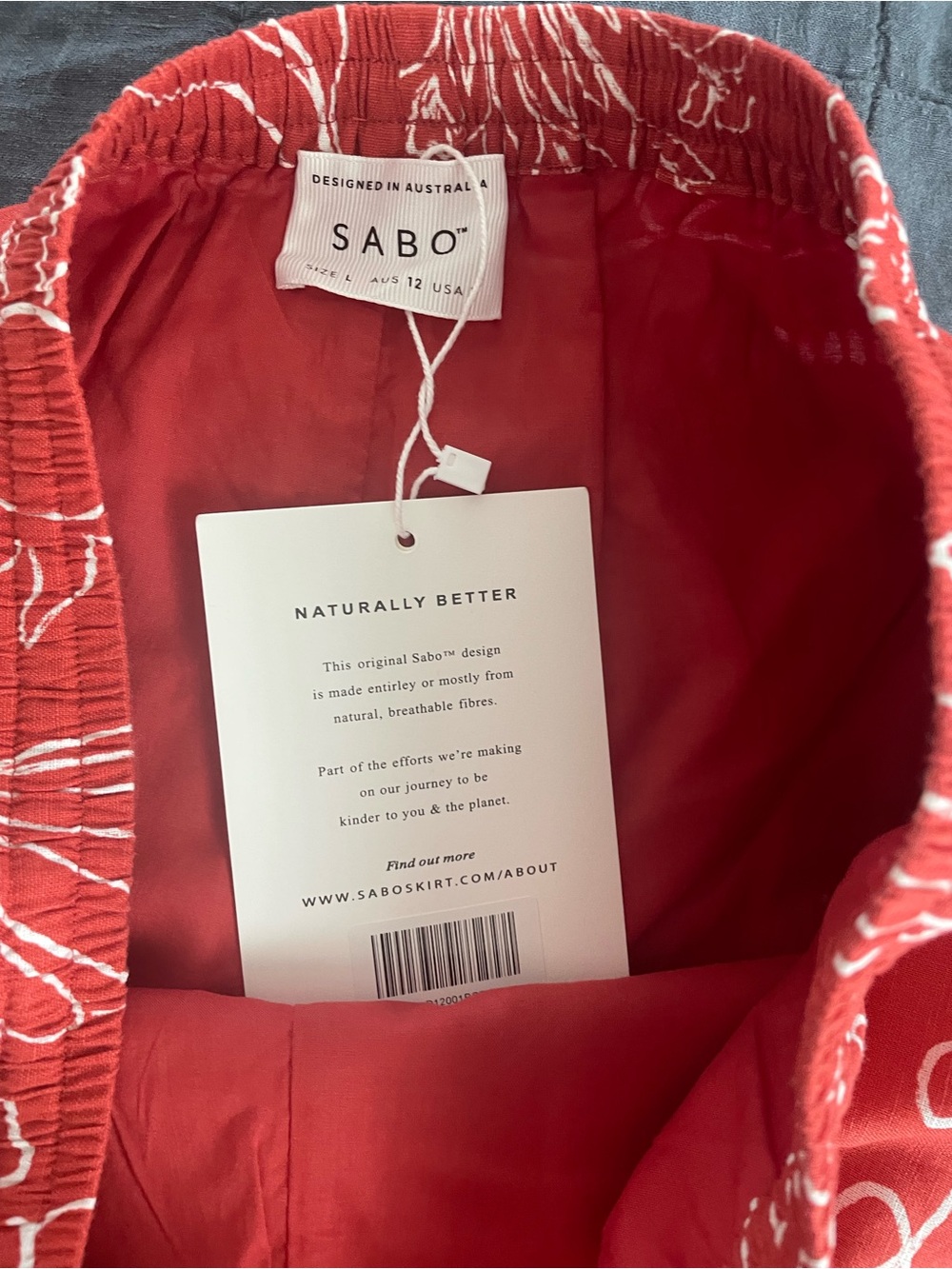 Sabo Skirt Red Shell-Print Drawstring Shorts NWT US size 8 - Picture 3 of 10